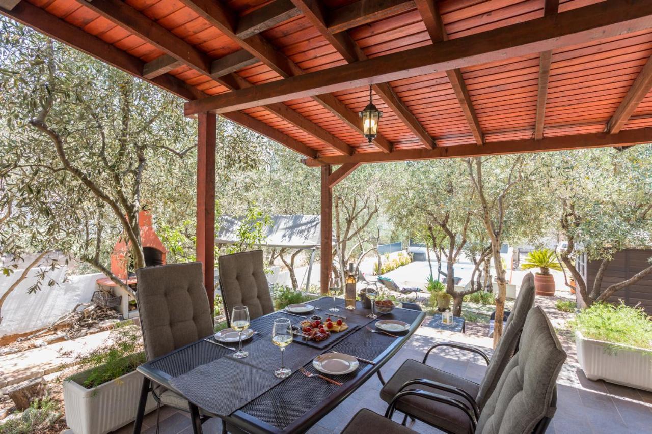 House Oliva With Private Pool And Large Garden Stari Grad (Hvar) Exterior foto